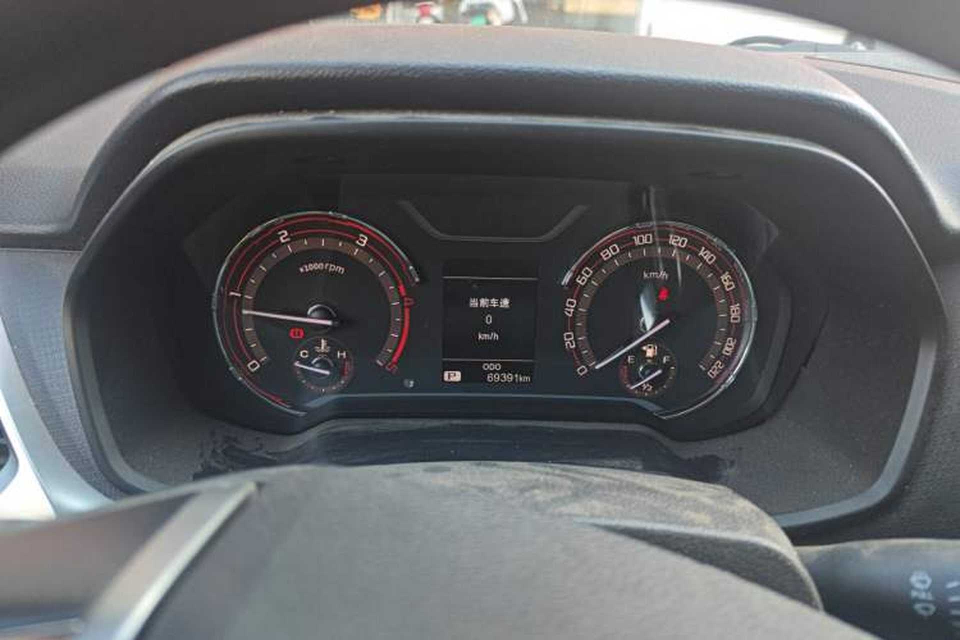 Used SAIC MAXUS T70 2021 2.0T Facelift Diesel Automatic 4x4 Advanced Version with Long Bed and High Ground Clearance Instrument Cluster