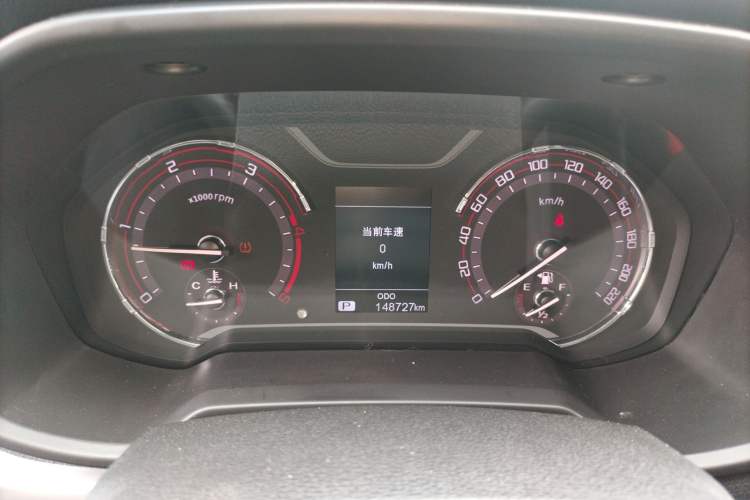 Used SAIC MAXUS T70 2021 2.0T Diesel Automatic Two-Wheel Drive Elite Version with Long Bed and High Ground Clearance Instrument Cluster