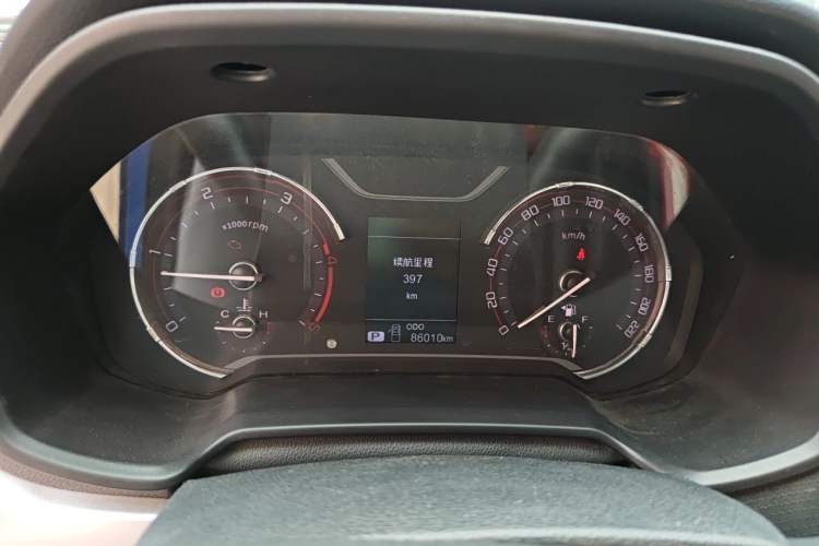 Used SAIC MAXUS T70 2021 2.0T Diesel Automatic Two-Wheel Drive Elite Version with Long Bed and High Ground Clearance Instrument Cluster