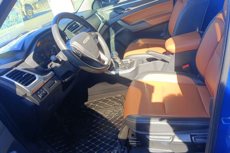 Used SAIC MAXUS T70 2021 2.0T Diesel Automatic 4x4 Elite Version with Long Bed and High Ground Clearance Left Front Seat