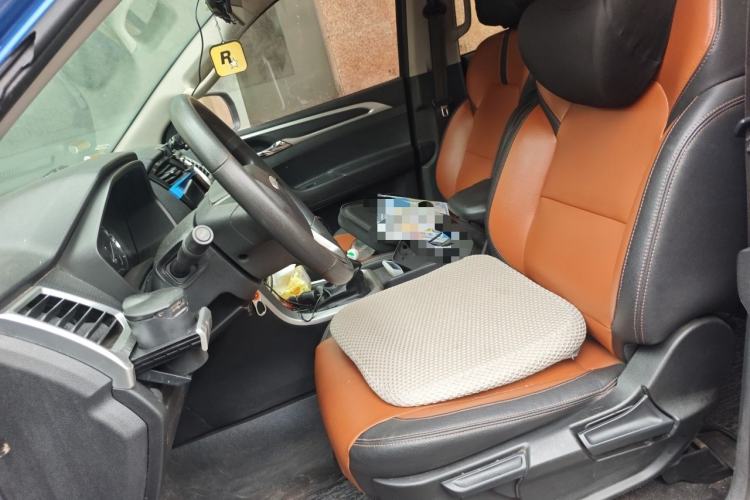 Used SAIC MAXUS T70  Left Front Seat