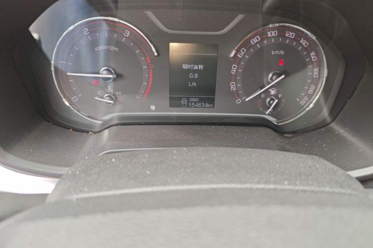 Used SAIC MAXUS T70  Odometer Close Up