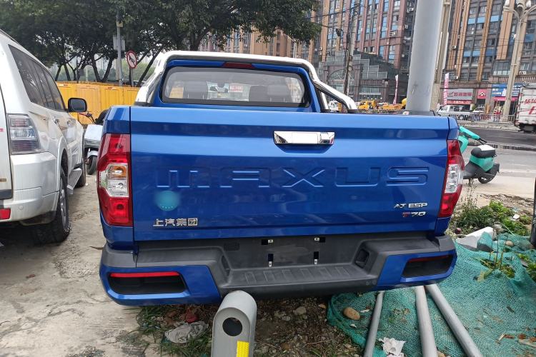 Used SAIC MAXUS T70 2021 2.0T Diesel Automatic Two-Wheel Drive Elite Version with Long Bed and High Ground Clearance Rear