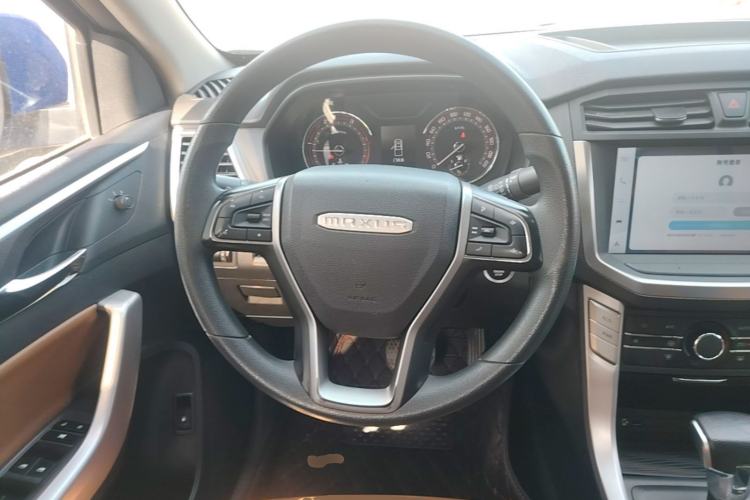 Used SAIC MAXUS T70 2021 2.0T Diesel Automatic Two-Wheel Drive Elite Version with Long Bed and High Ground Clearance Steering Wheel