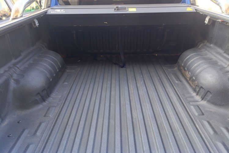 Used SAIC MAXUS T70 2021 2.0T Diesel Automatic 4x4 Elite Version with Long Bed and High Ground Clearance Trunk