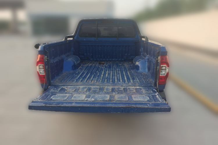 Used SAIC MAXUS T70 2021 2.0T Diesel Automatic 4x4 Advanced Version with Long Bed and High Ground Clearance Trunk