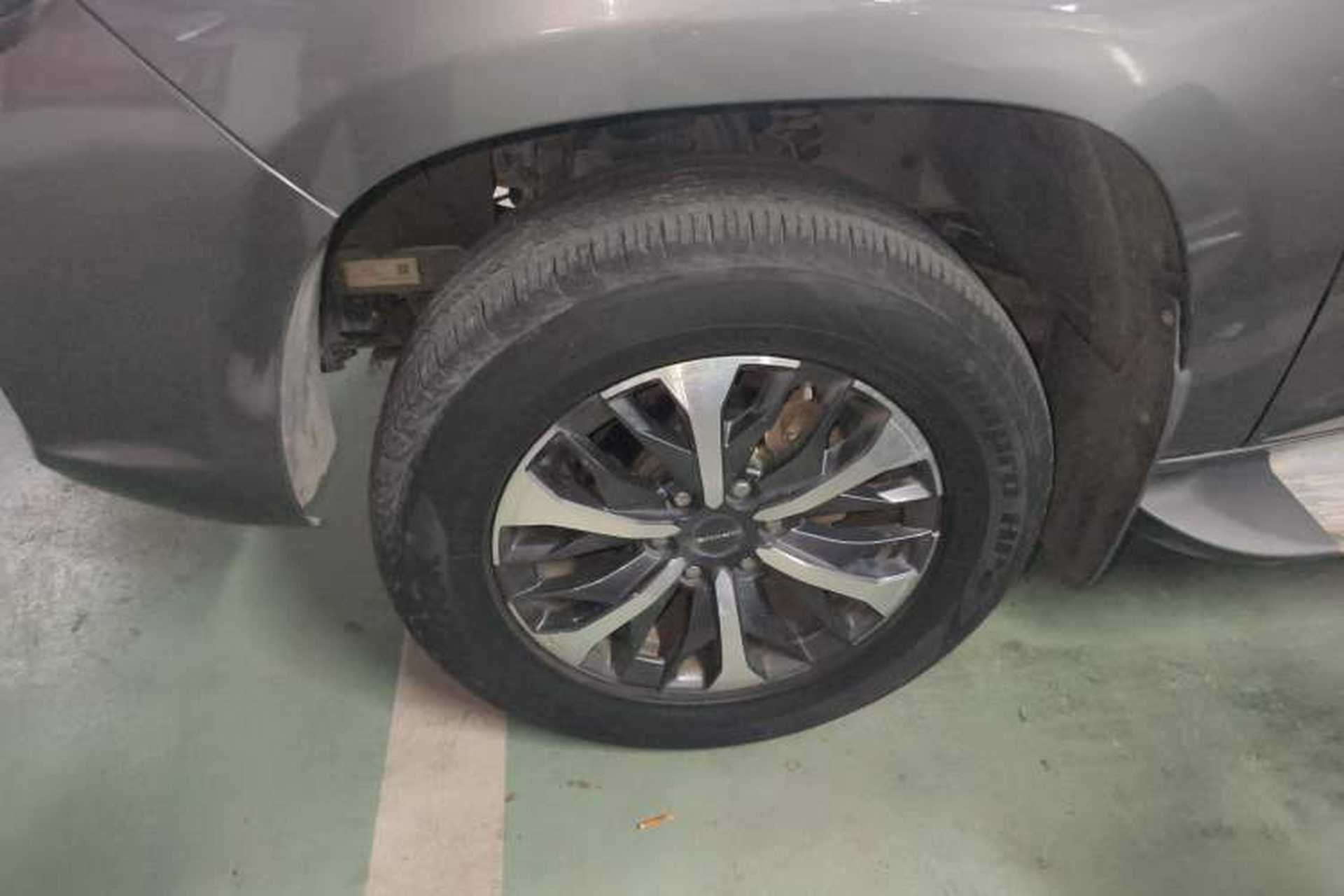 Used SAIC MAXUS T70 2021 2.0T Diesel Automatic Two-Wheel Drive Elite Version with Long Bed and High Ground Clearance Exterior 4