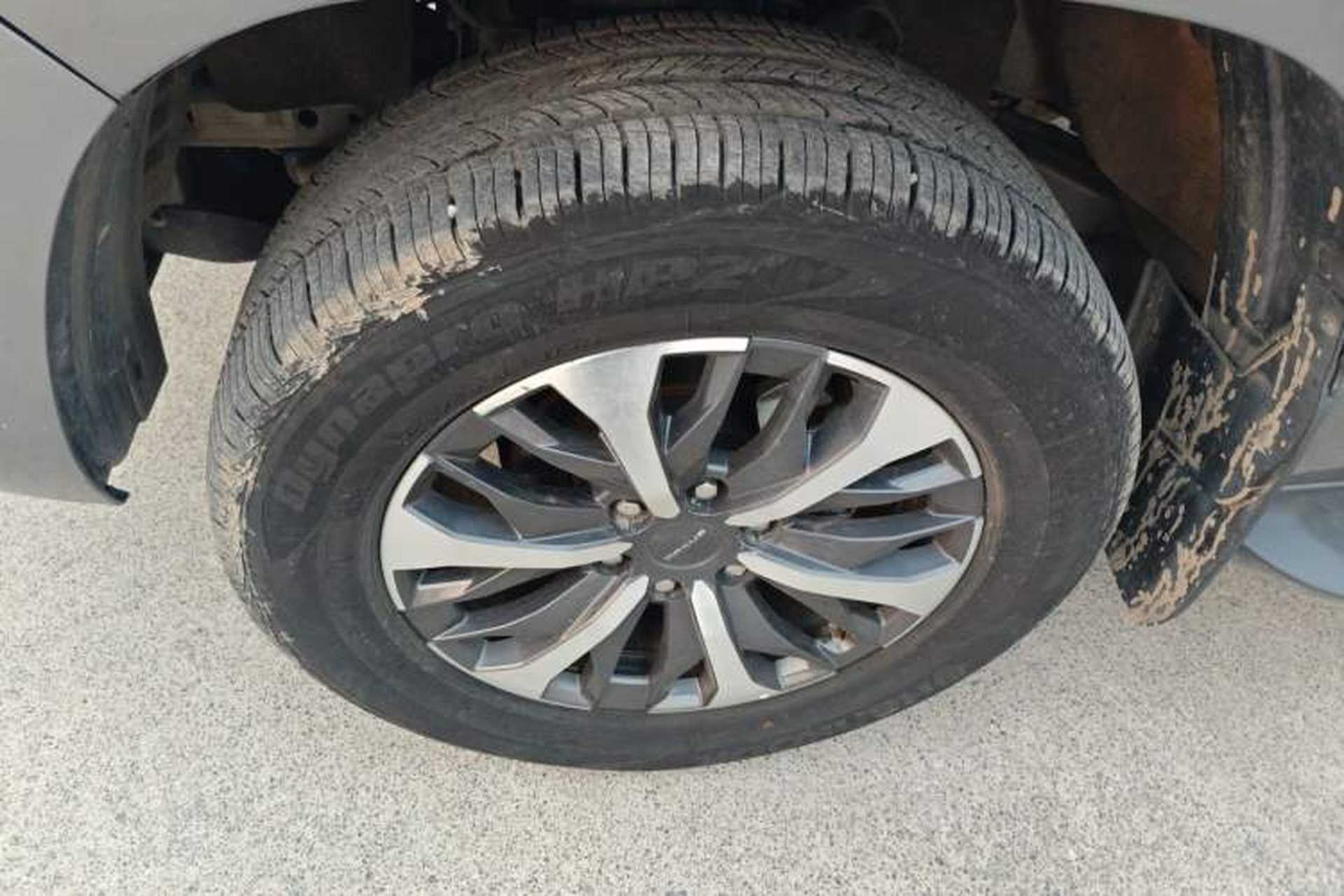 Used SAIC MAXUS T70 2021 2.0T Diesel Automatic Two-Wheel Drive Elite Version with Long Bed and High Ground Clearance Exterior 7