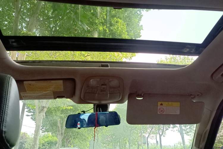 Used SAIC MAXUS T70 2021 2.0T Diesel Automatic 4x4 Elite Version with Long Bed and High Ground Clearance Headliner