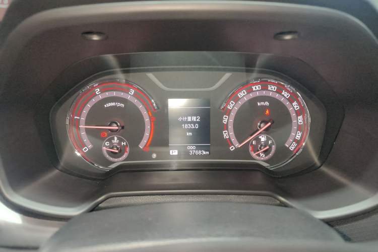 Used SAIC MAXUS T70 2021 2.0T Diesel Automatic Two-Wheel Drive Elite Version with Long Bed and High Ground Clearance Instrument Cluster
