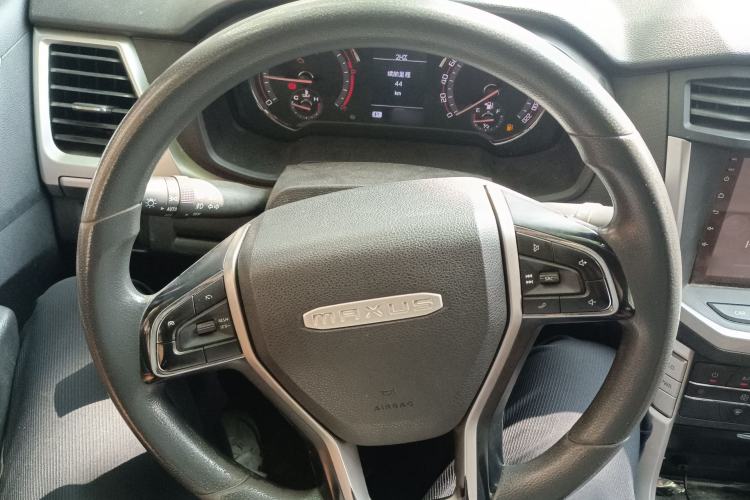 Used SAIC MAXUS T70 2021 2.0T Diesel Automatic 4x4 Elite Version with Long Bed and High Ground Clearance Steering Wheel