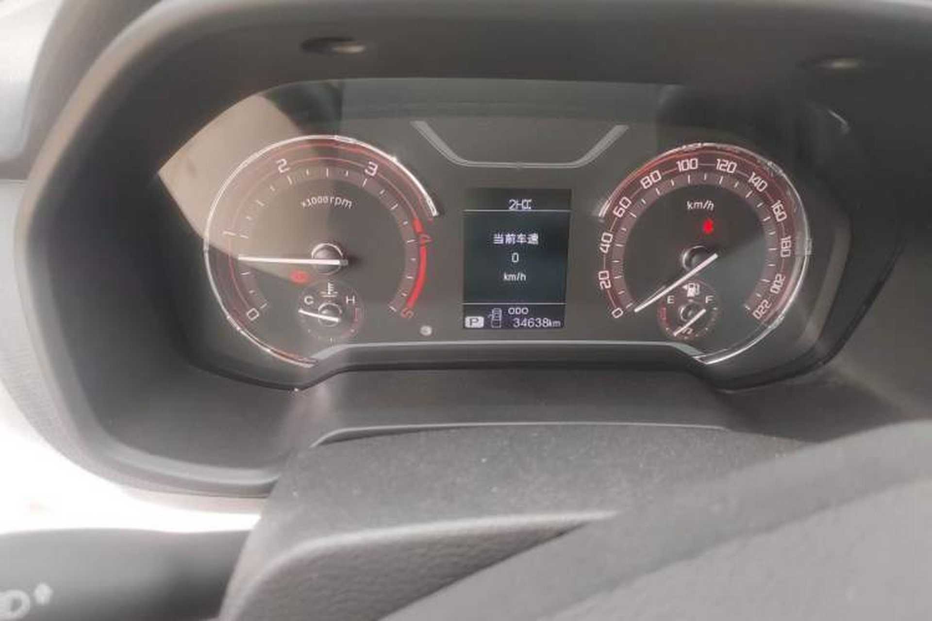 Used SAIC MAXUS T70 2021 2.0T Diesel Automatic 4x4 Elite Version with Long Bed and High Ground Clearance Odometer Close Up