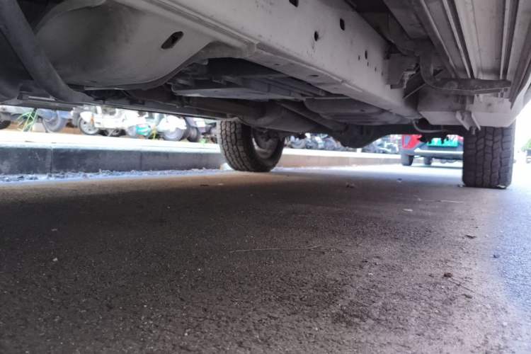 Used SAIC MAXUS T70  Chassis Front Left