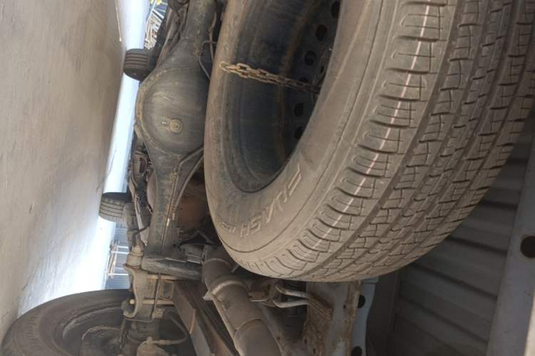 Used SAIC MAXUS T70 2021 2.0T Diesel Automatic 4x4 Elite Version with Long Bed and High Ground Clearance Chassis Rear