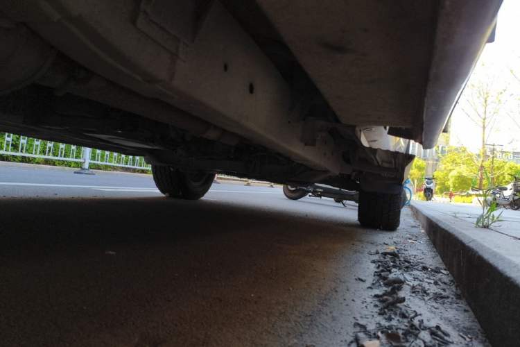 Used SAIC MAXUS T70  Chassis Rear Right