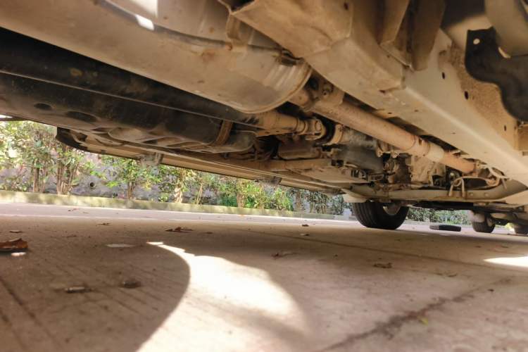 Used SAIC MAXUS T70 2021 2.0T Diesel Automatic 4x4 Advanced Version with Long Bed and High Ground Clearance Chassis Rear Right