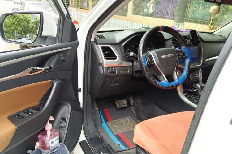 Used SAIC MAXUS T70 2021 2.0T Diesel Automatic 4x4 Elite Version with Long Bed and High Ground Clearance Driver Seat