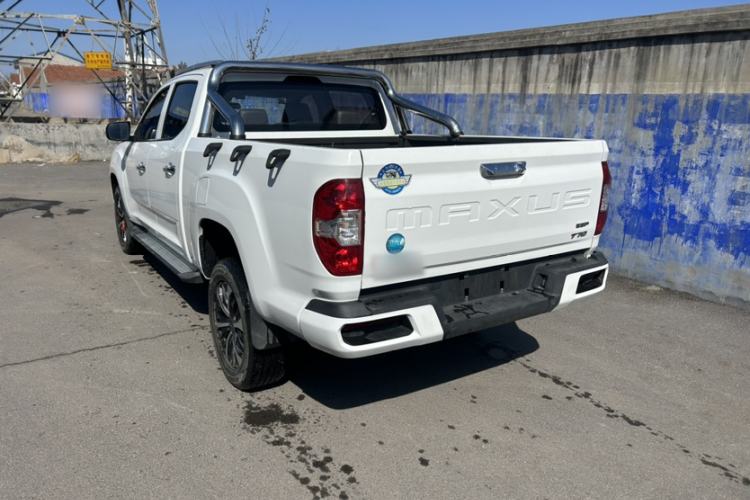 Used SAIC MAXUS T70 2021 2.0T Diesel Manual Two-Wheel-Drive Elite Version with Long Bed and High Ground Clearance Exterior 9