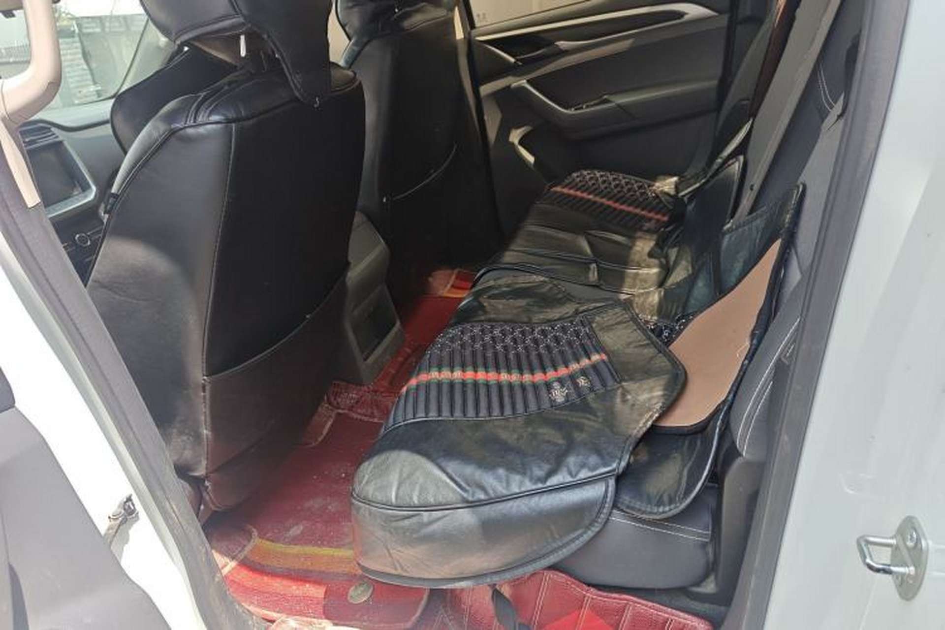 Used SAIC MAXUS T70 2021 2.0T Diesel Manual 4x4 Ambition Edition Long Bed High Ground Clearance Left Rear Seat