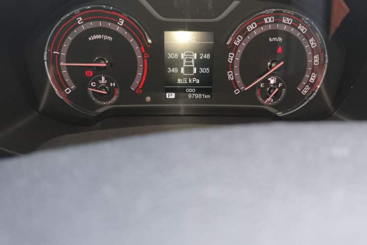 Used SAIC MAXUS T70  Odometer Close Up