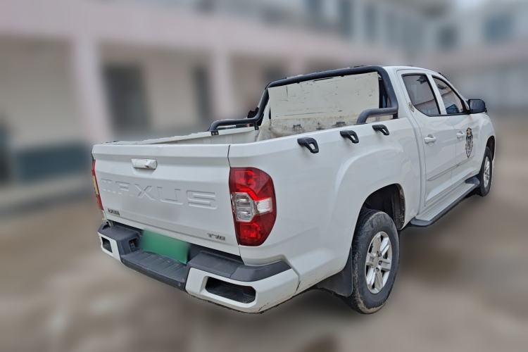 Used SAIC MAXUS T70 2021 2.0T Diesel Manual Two-Wheel Drive Entry-Level Version with Long Bed and High Ground Clearance Rear Right 45 Deg