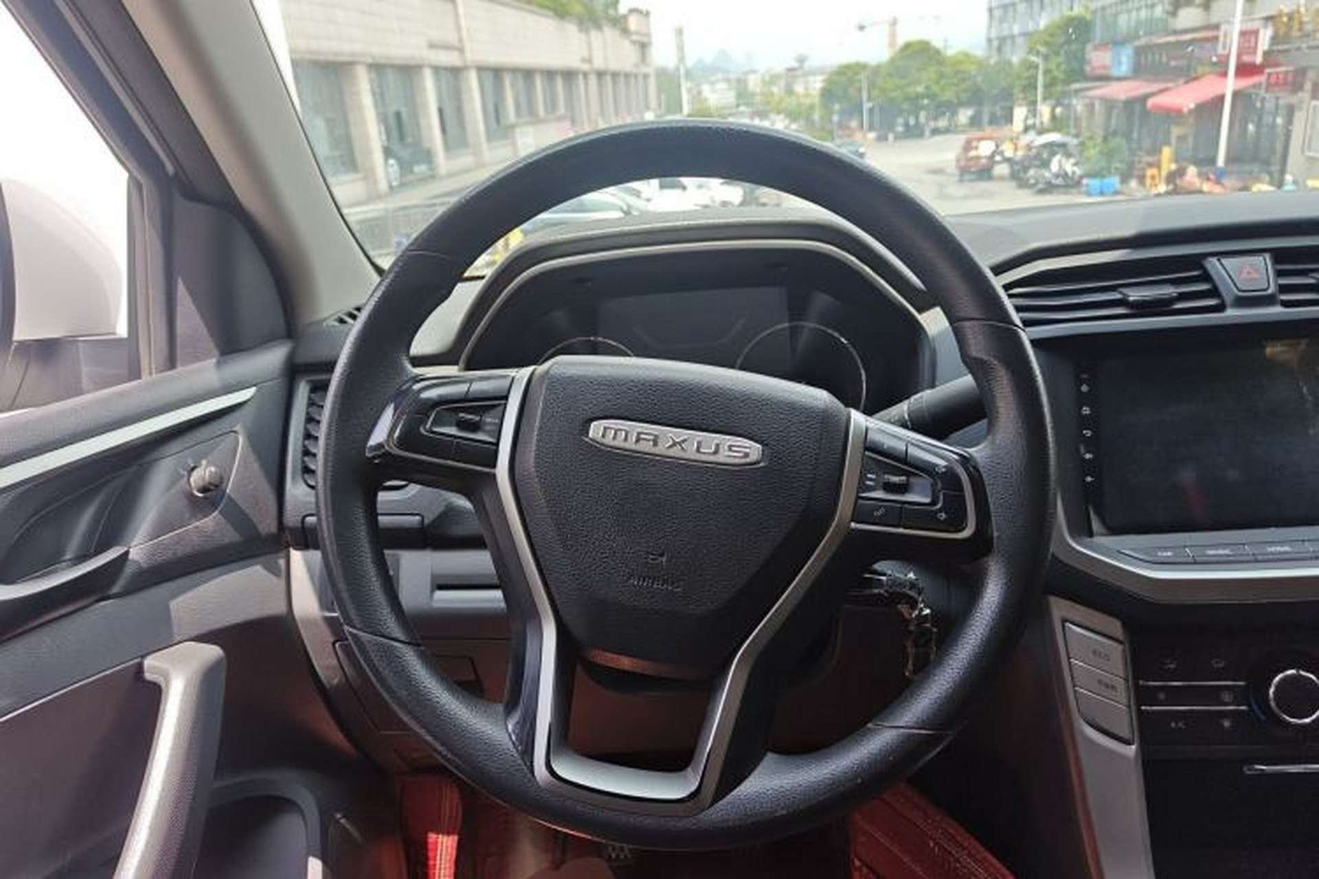 Used SAIC MAXUS T70 2021 2.0T Diesel Manual 4x4 Ambition Edition Long Bed High Ground Clearance Steering Wheel