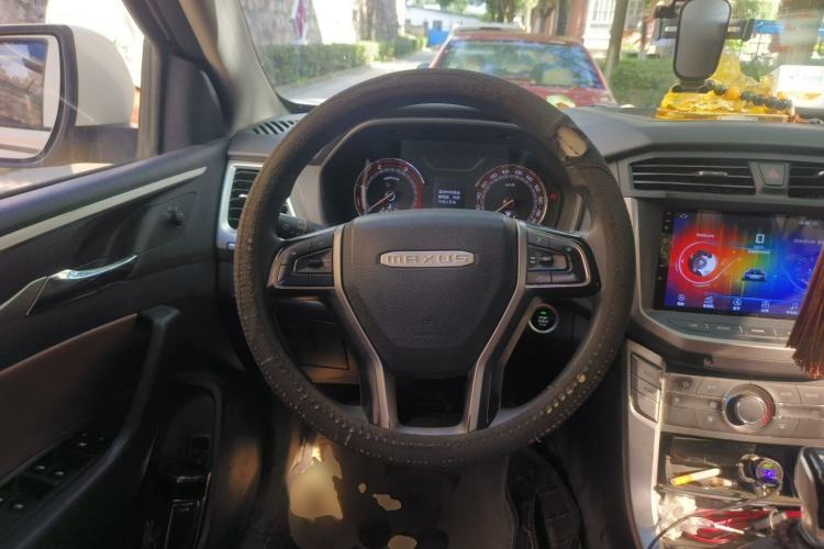 Used SAIC MAXUS T70 2021 2.0T Diesel Automatic 4x4 Advanced Version with Long Bed and High Ground Clearance Steering Wheel