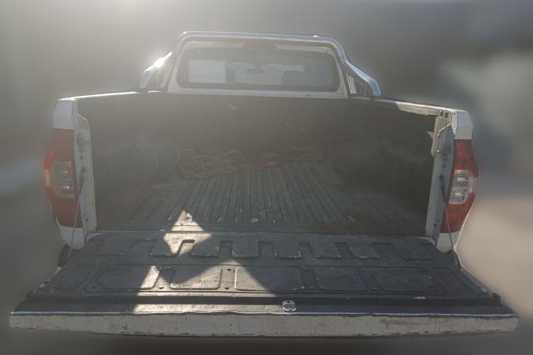 Used SAIC MAXUS T70 2021 2.0T Diesel Automatic 4x4 Elite Version with Long Bed and High Ground Clearance Trunk