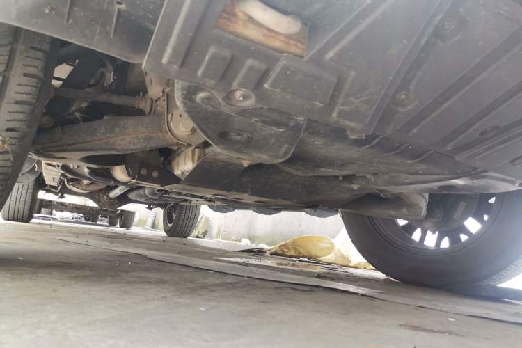 Used SAIC MAXUS T70 2022 2.0T Diesel Automatic 2WD Australian-Version Long Bed Chassis Front