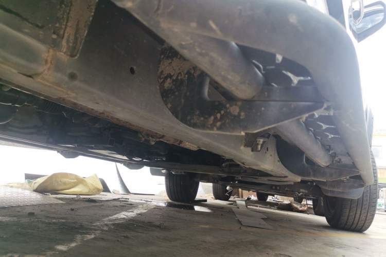Used SAIC MAXUS T70 2022 2.0T Diesel Automatic 2WD Australian-Version Long Bed Chassis Rear Right