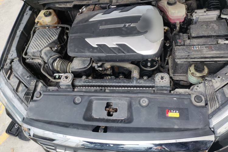 Used SAIC MAXUS T70 2022 2.0T Diesel Automatic 2WD Australian-Version Long Bed Engine Bay