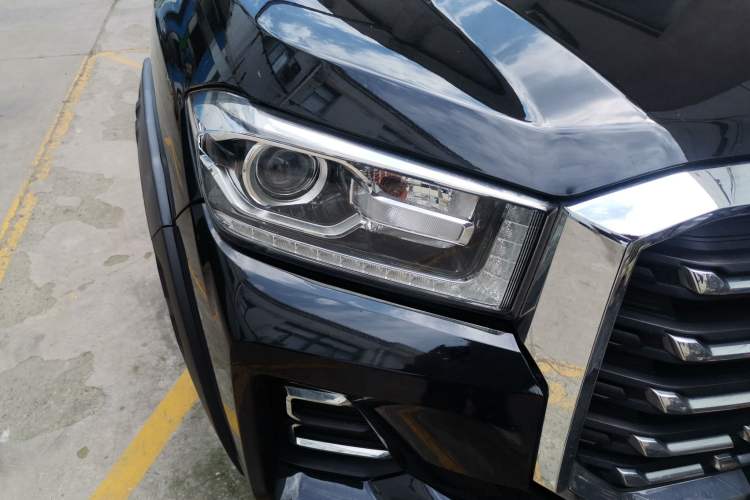 Used SAIC MAXUS T70 2022 2.0T Diesel Automatic 2WD Australian-Version Long Bed Right Front Headlight