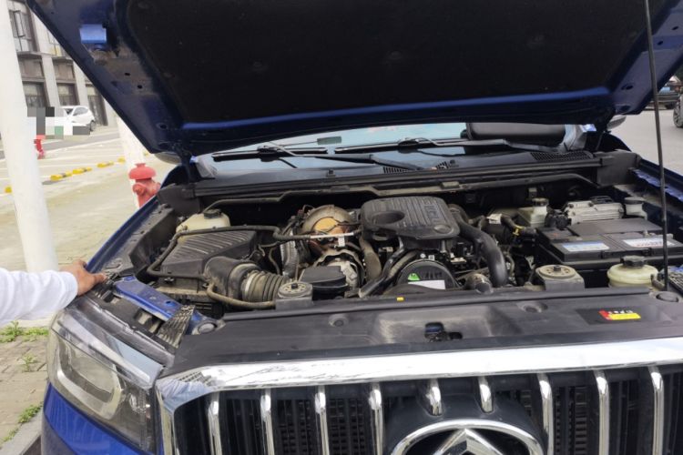 Used SAIC MAXUS T70 2022 2.0T Manual Diesel 4x4 5th Anniversary Edition Comfort Version Long Bed Engine Bay Right