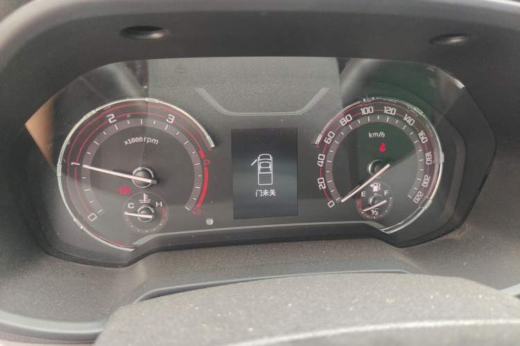 Used SAIC MAXUS T70 2022 2.0T Manual Diesel Two-Wheel Drive 5th Anniversary Edition Elite Version Long-Box Instrument Cluster