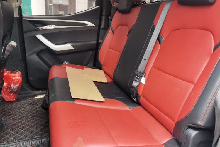 Used SAIC MAXUS T70 2022 2.0T Manual Diesel 4x4 5th Anniversary Edition Comfort Version Long Bed Left Rear Seat