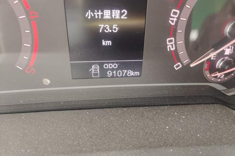 Used SAIC MAXUS T70 2022 2.0T Manual Diesel Two-Wheel Drive 5th Anniversary Edition Elite Version Long-Box Odometer Close Up
