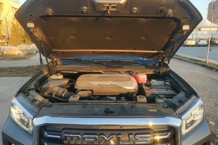 Used SAIC MAXUS T70 2022 2.0T Diesel Automatic 4x4 Australian-Version Long Bed Engine Bay