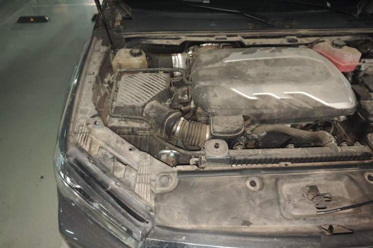 Used SAIC MAXUS T70 2022 2.0T Diesel Automatic 4x4 Australian Version Standard Cab Engine Bay Right