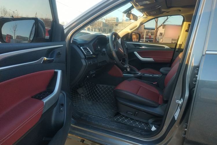 Used SAIC MAXUS T70 2022 2.0T Diesel Automatic 4x4 Australian-Version Long Bed Interior 3