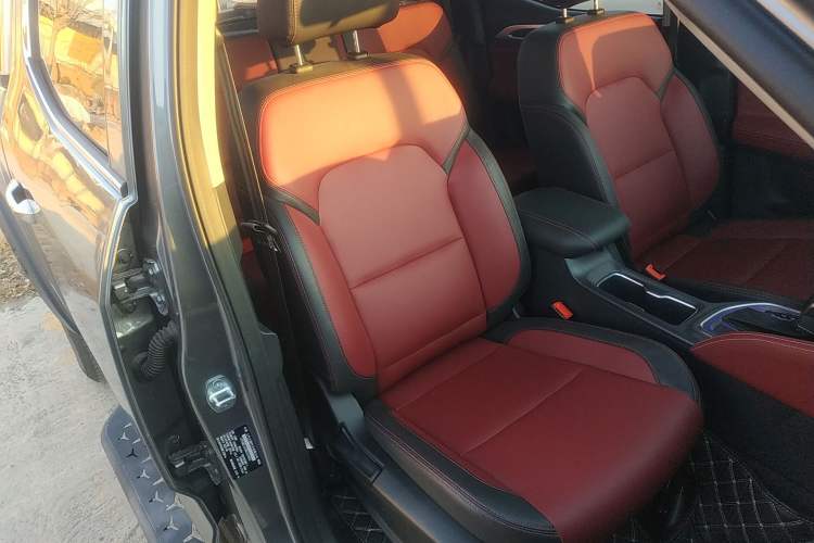 Used SAIC MAXUS T70 2022 2.0T Diesel Automatic 4x4 Australian-Version Long Bed Right Front Seat