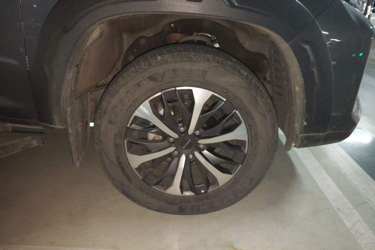 Used SAIC MAXUS T70 2022 2.0T Diesel Automatic 4x4 Australian Version Standard Cab Right Front Wheel Hub