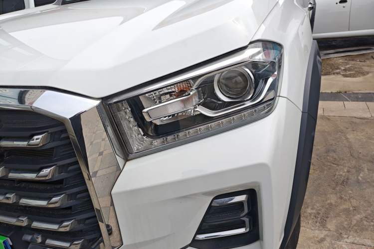 Used SAIC MAXUS T70 2022 2.0T Diesel Automatic 4x4 Australian Version Standard Cab Left Front Headlight