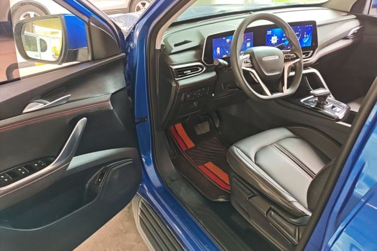 Used SAIC MAXUS T90 2021 2.0T Twin-Turbo Automatic All-Wheel Drive High-Ride Comfort Edition with Standard Box Driver Seat