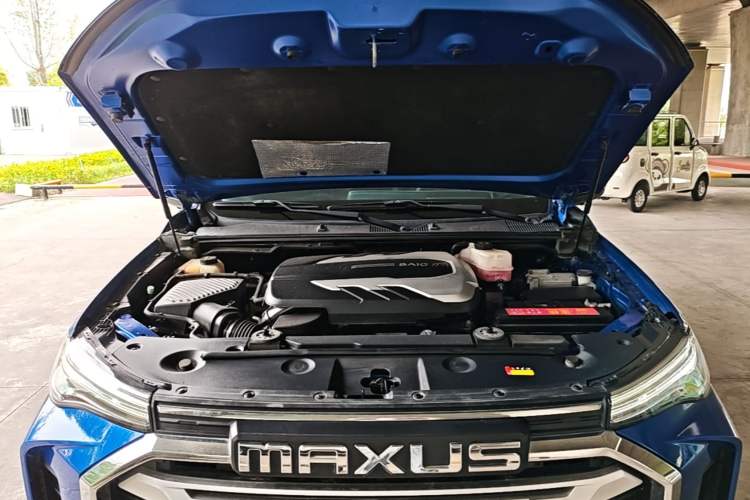 Used SAIC MAXUS T90 2021 2.0T Twin-Turbo Automatic All-Wheel Drive High-Ride Comfort Edition with Standard Box Engine Bay