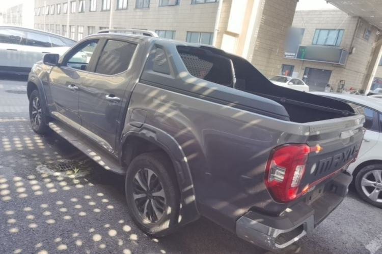 Used SAIC MAXUS T90 2021 2.0T Twin-Turbo Automatic Two-Wheel Drive High-Ride Luxury Standard Cab Exterior 2
