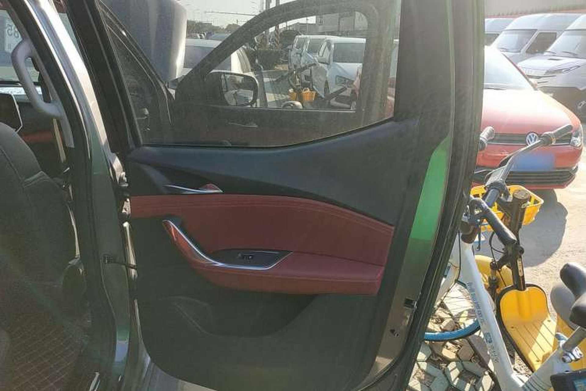 Used SAIC MAXUS T90 2021 2.0T Single-Turbo Automatic All-Wheel Drive High-Ride Elite Version with Extended Cargo Bed Interior 6