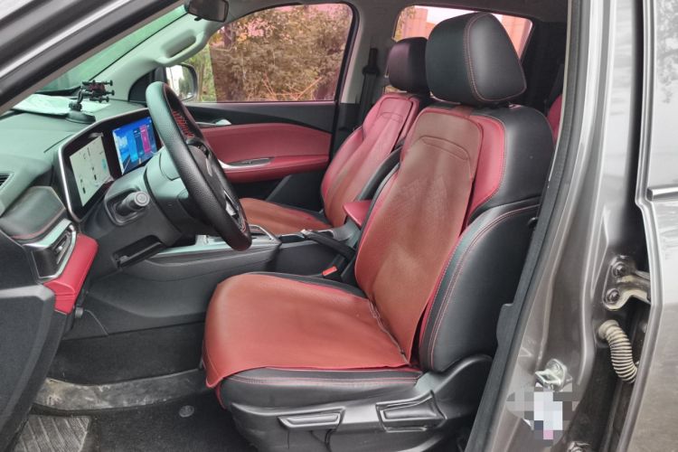 Used SAIC MAXUS T90 2021 2.0T Single-Turbo Automatic All-Wheel Drive High-Ride Elite Version with Extended Cargo Bed Left Front Seat