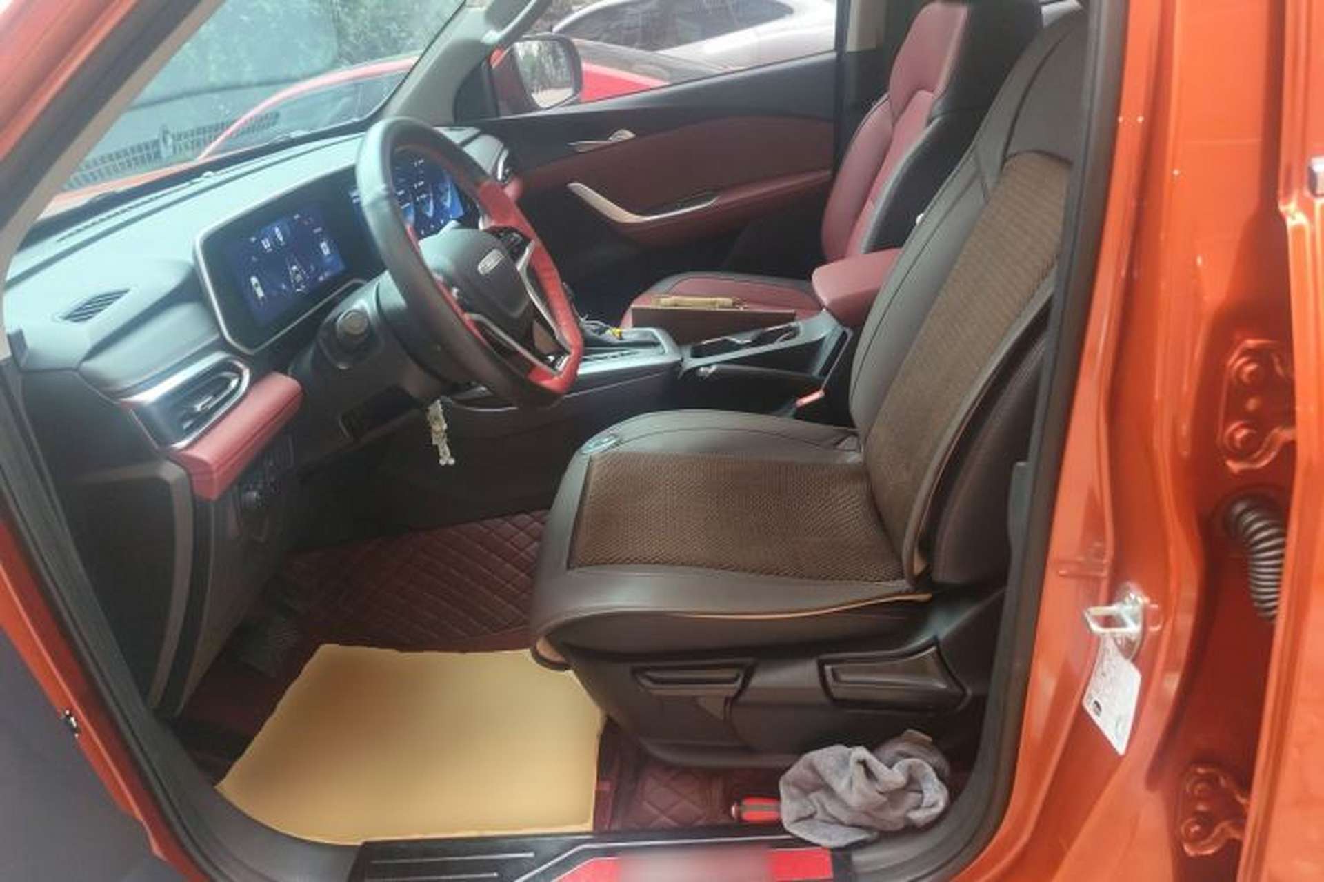 Used SAIC MAXUS T90 2021 2.0T Single-Turbo Automatic Two-Wheel Drive High-Ride Comfort Plus Long-Box Version Left Front Seat