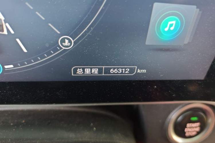 Used SAIC MAXUS T90 2021 2.0T Twin-Turbo Automatic All-Wheel Drive High-Ride Luxury Standard Cab Odometer Close Up