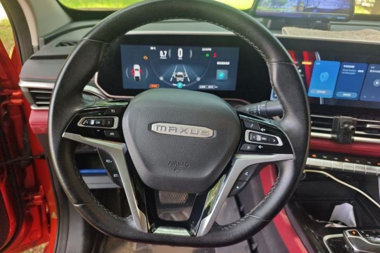 Used SAIC MAXUS T90 2021 2.0T Twin-Turbo Automatic All-Wheel Drive High-Ride Luxury Standard Cab Steering Wheel